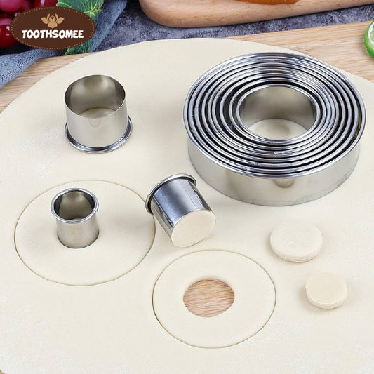 stainless-steel-round-cookie-cutter-set