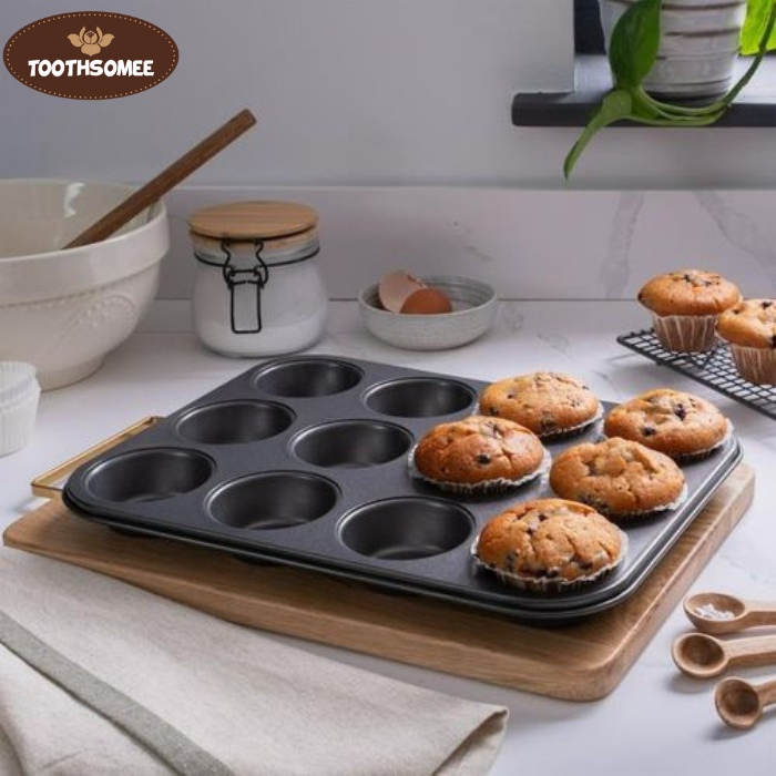 12-cup non-stick muffin and cupcake baking tray by Toothsomee, black metal baking pan